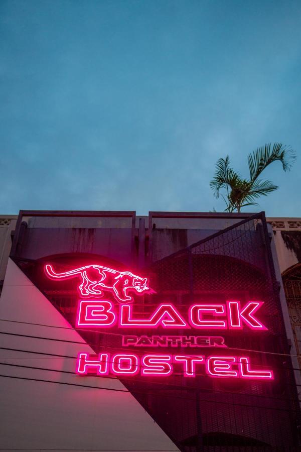 Black Panther Hostel Phuket Exterior photo